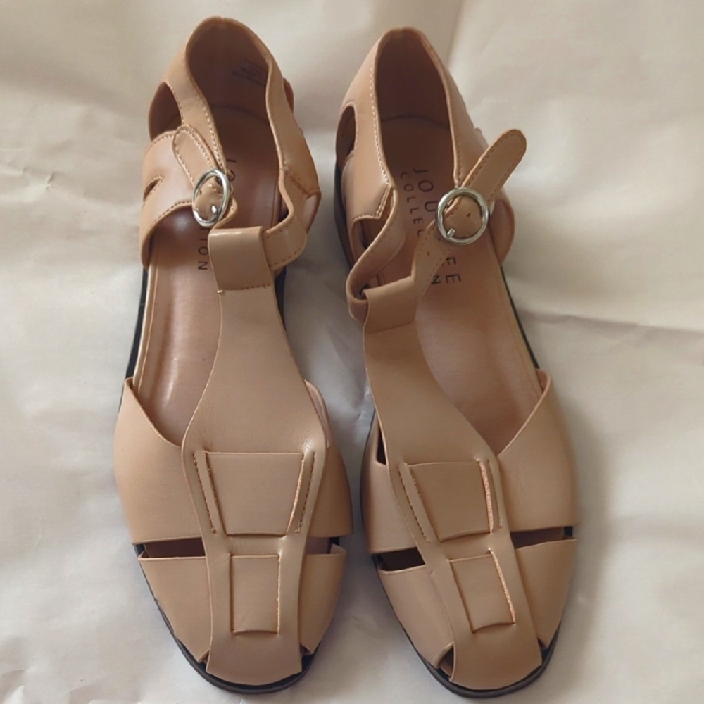 Journee Collection Fisherman Beige Tan Sandals size 9 Nwot